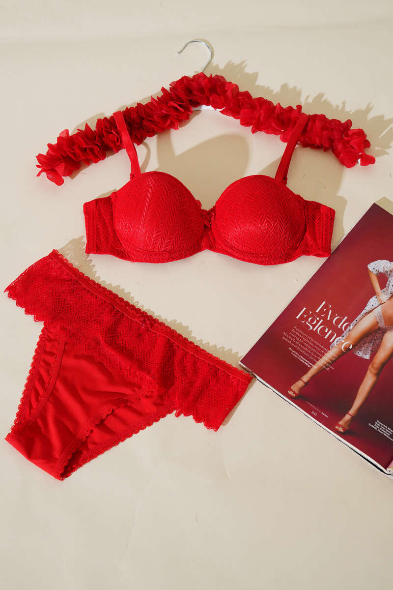 DANTELLİ DESTEKLİ SÜTYEN SÜTYEN TAKIMI