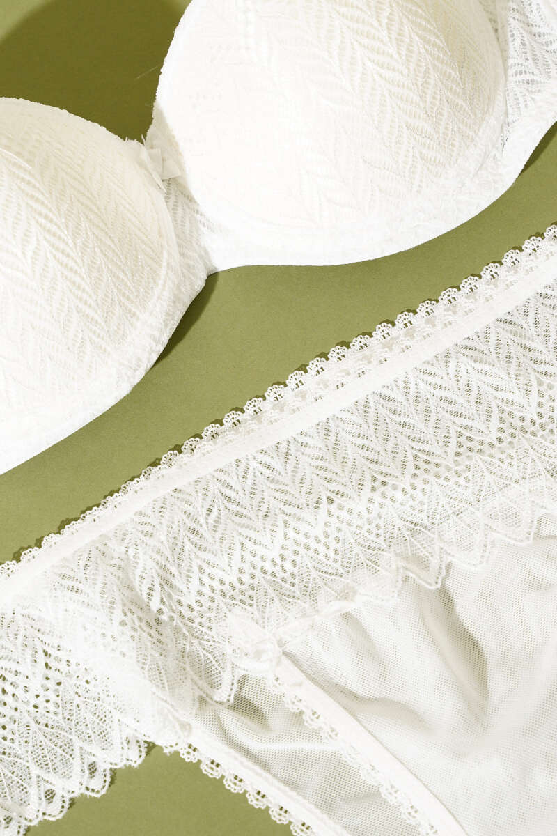 DANTELLİ DESTEKLİ SÜTYEN SÜTYEN TAKIMI