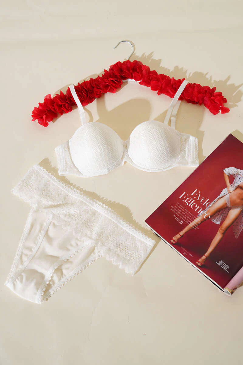 DANTELLİ DESTEKLİ SÜTYEN SÜTYEN TAKIMI