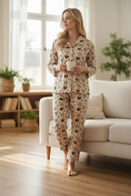 KALPLİ LEOPAR DESENLİ DÜĞMELİ SÜET PİJAMA TAKIMI